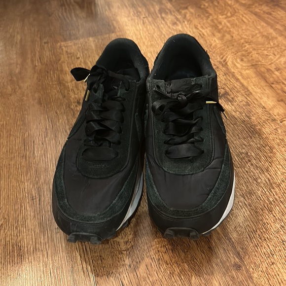US11 Men Black Nike x Sacai Sneakers - Picture 2 of 4